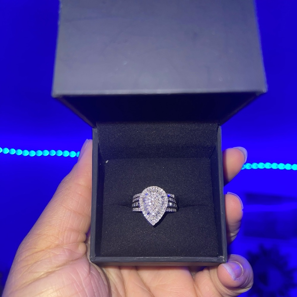 1-1/4 Ct. T.W. Composite Baguette And Round Diamo… - image 1